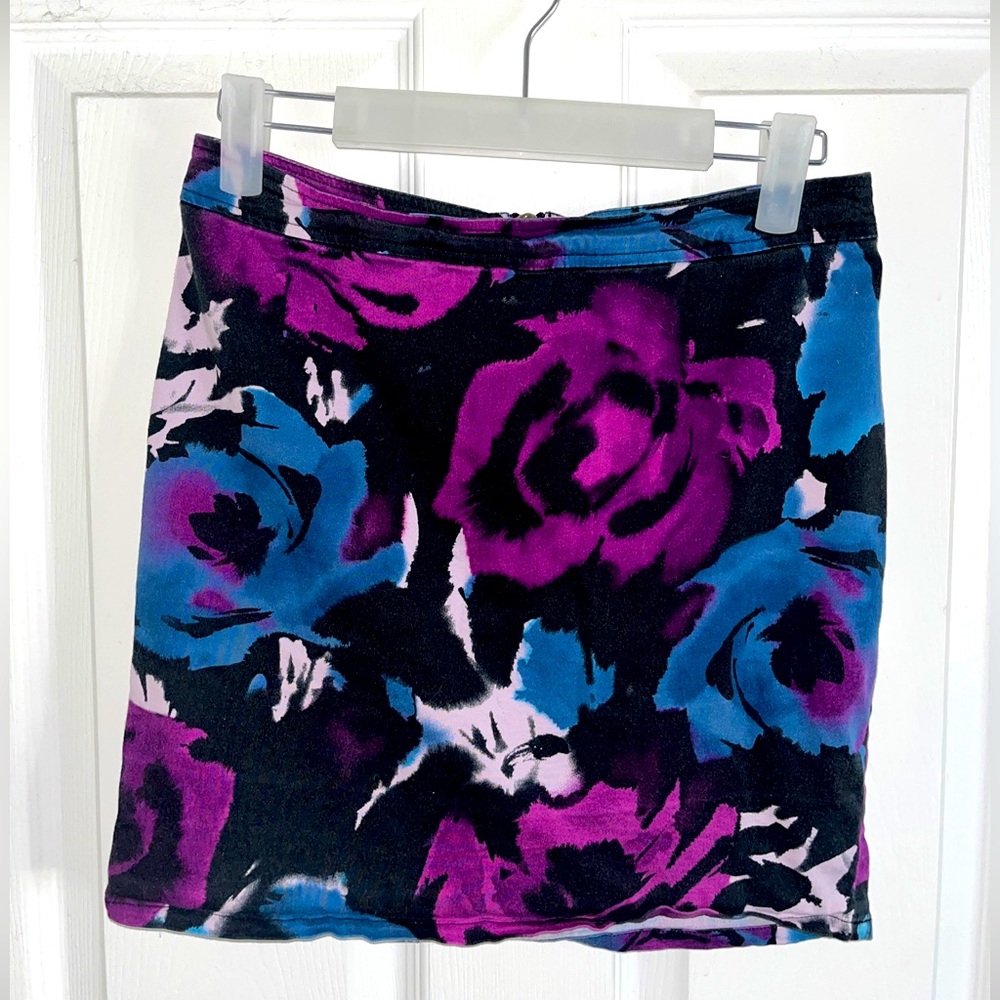 Forever 21 Skirt Floral size small